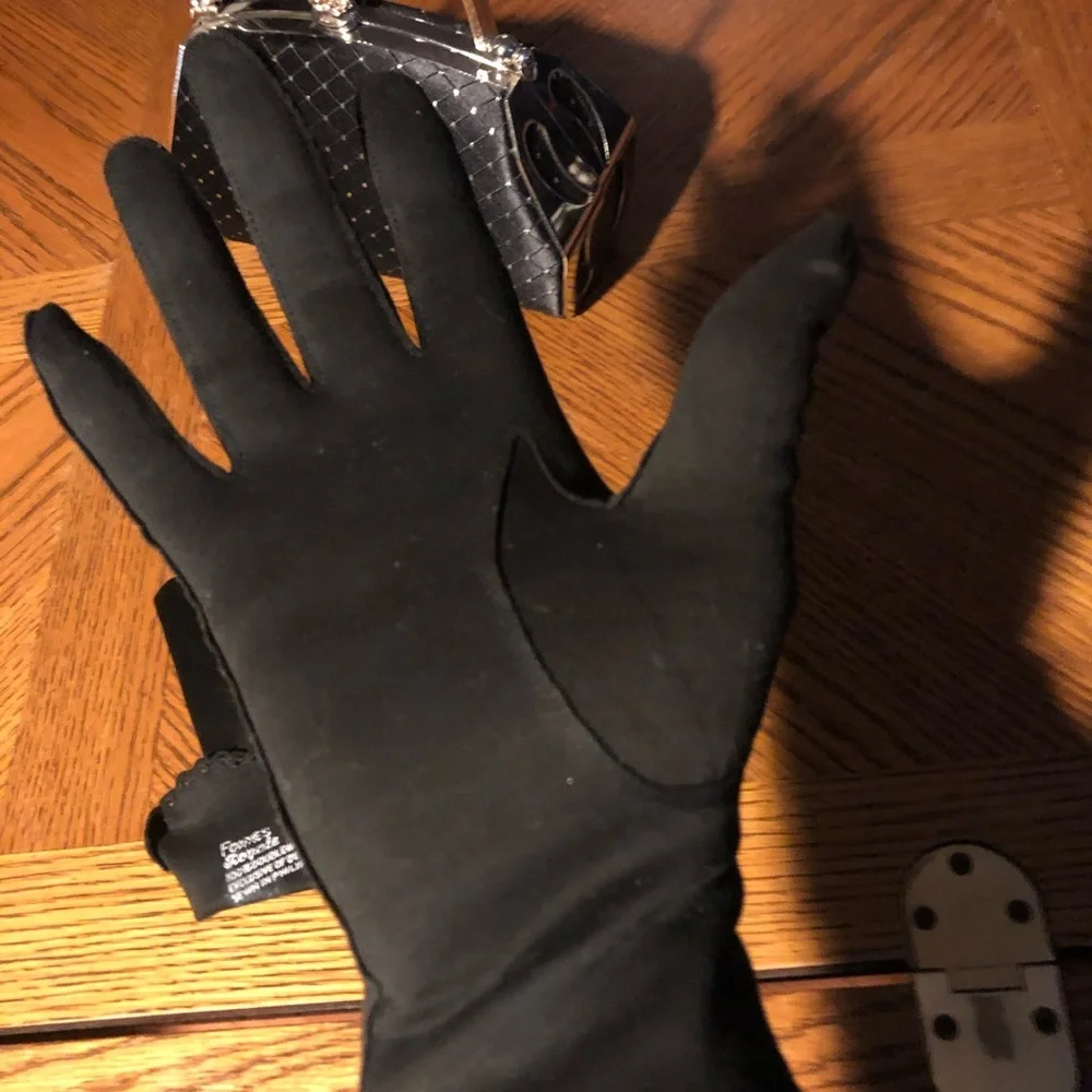 Vintage Black Wrist Gloves